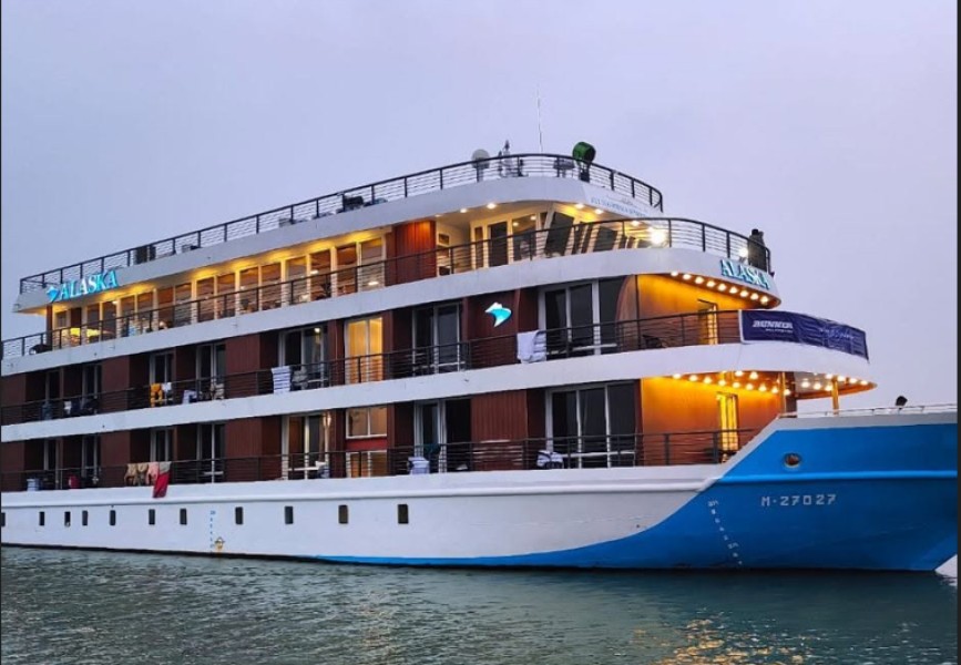 Swift River Cruise